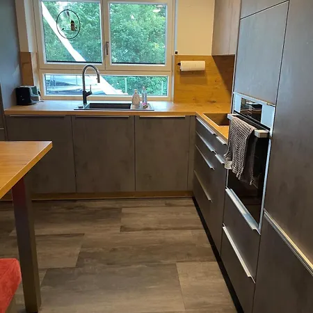 Haus In Ruhiger Lage, 20 Minuten Zum Redbull Ring Grossing (Liezen)